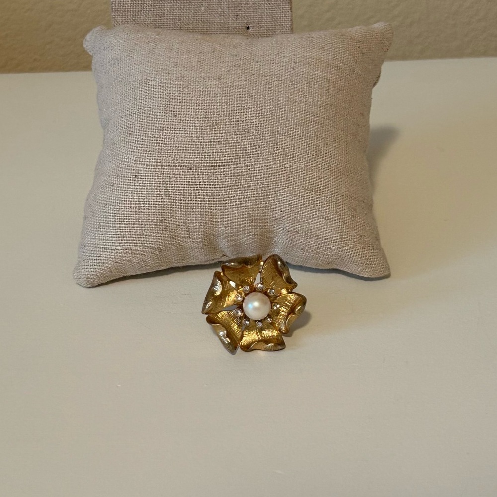Stella & Dot Charlotte Floral Pearl Ring